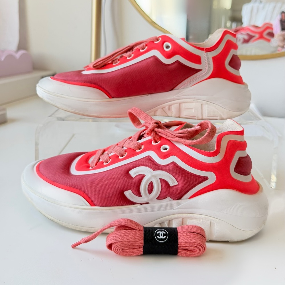 AUTHENTIC Chanel Pink Red CC Logo Sneakers true 7.5 (38.5) euro size